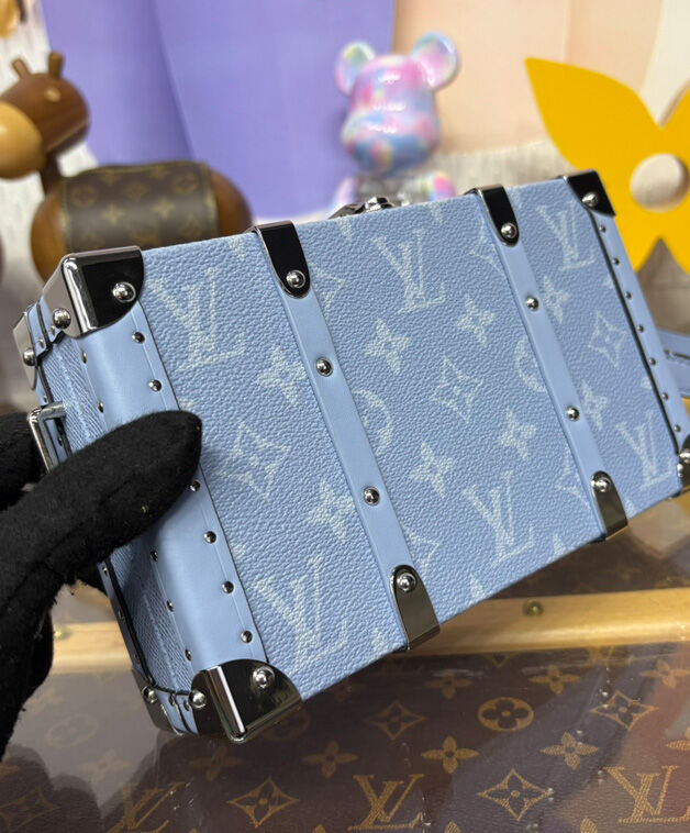 Louis Vuitton Wallet Trunk Taigarama M13562 Blue